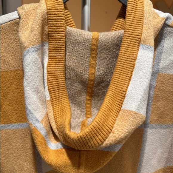 Checkered Mustard and Gray Hoodie - Picture 5 of 5